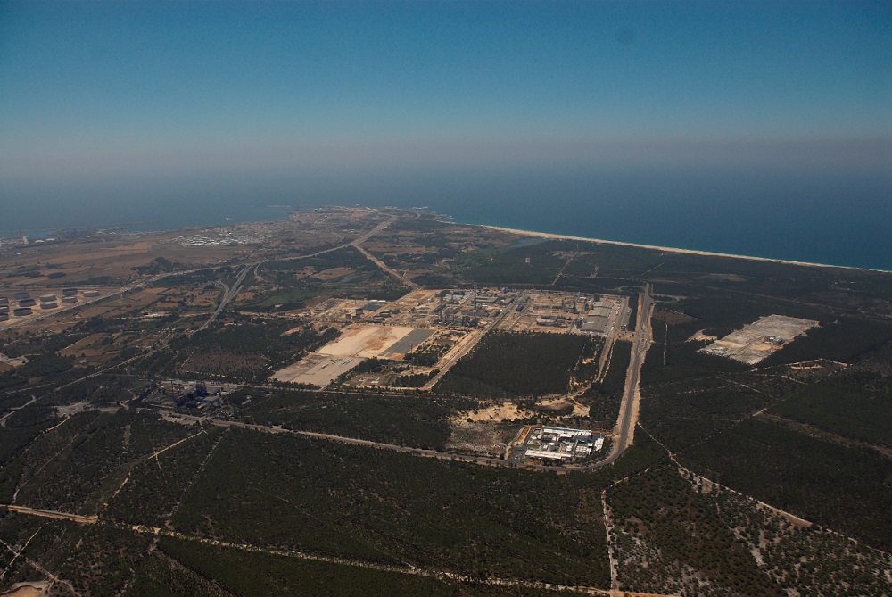 Fotografia aérea da ZILS - Zona Industrial e Logística de Sines - Indústria, Logística